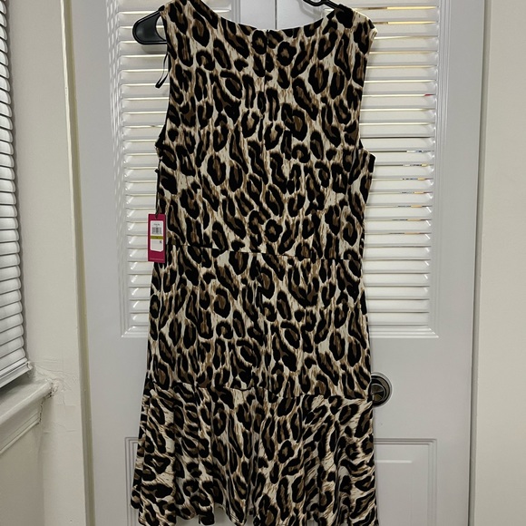 Vince Camuto Leopard print dress - Picture 3 of 3